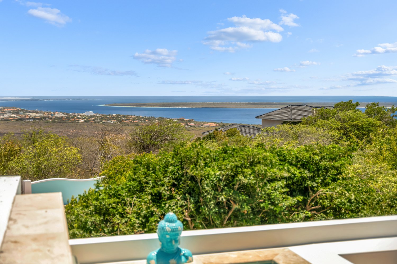 10 44 terrace 79 grace media bonaire (68)