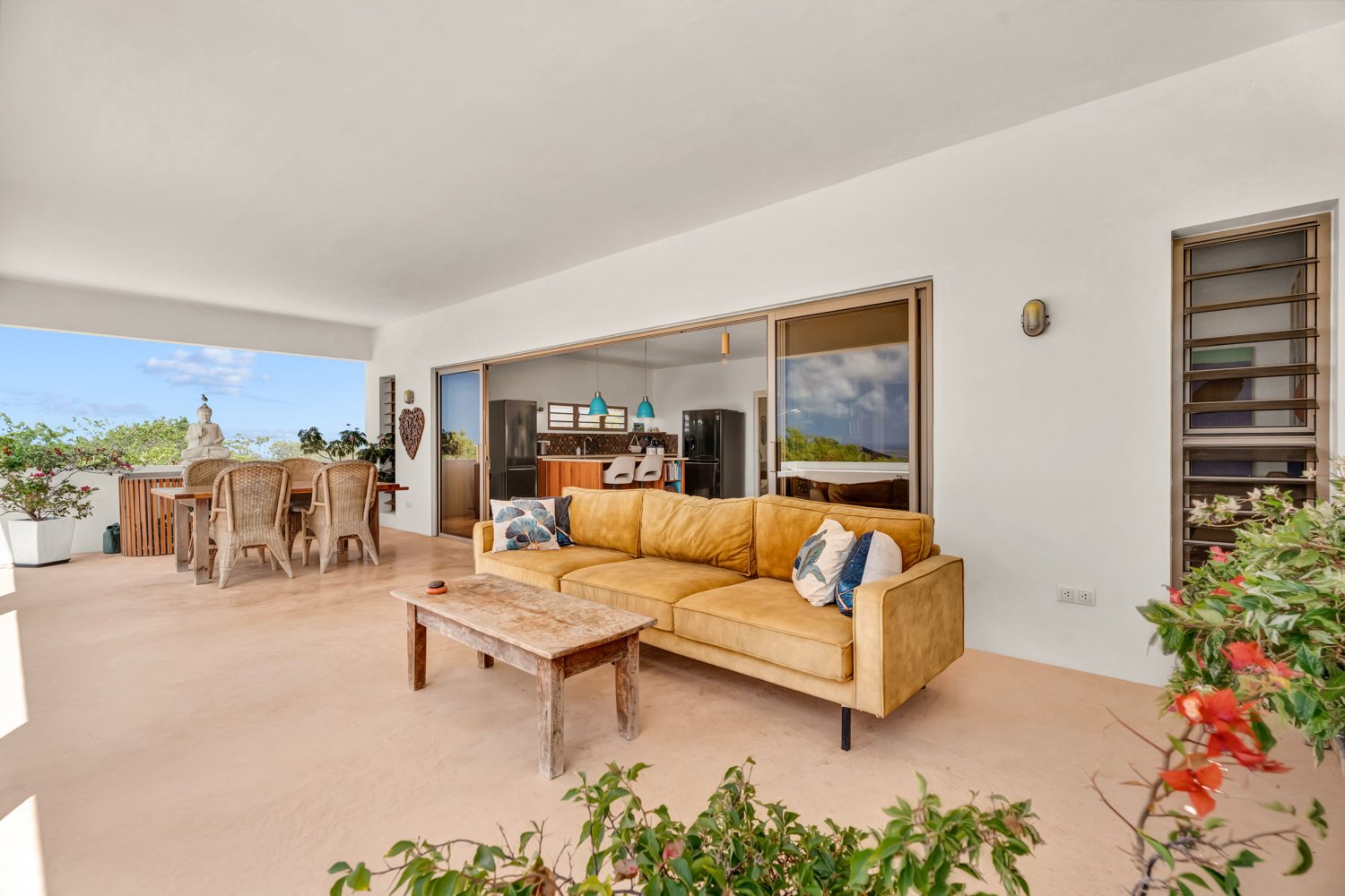 16 44 terrace 79 grace media bonaire (13)