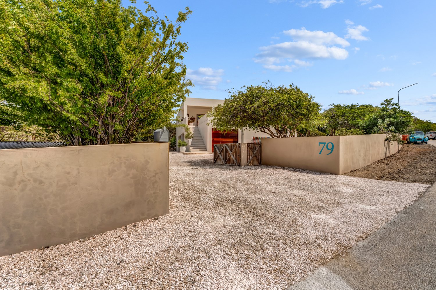 1 44 terrace 79 grace media bonaire (1)