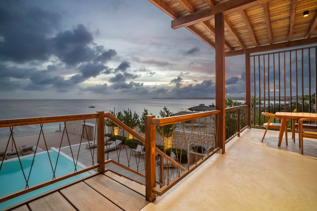 27662F3E 23FC 483E BD64 E801BF377B3D 1 105 c