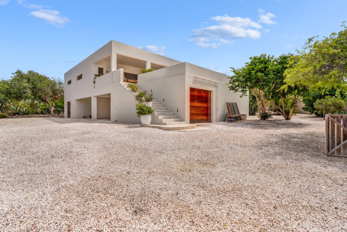 3 44 terrace 79 grace media bonaire (3)