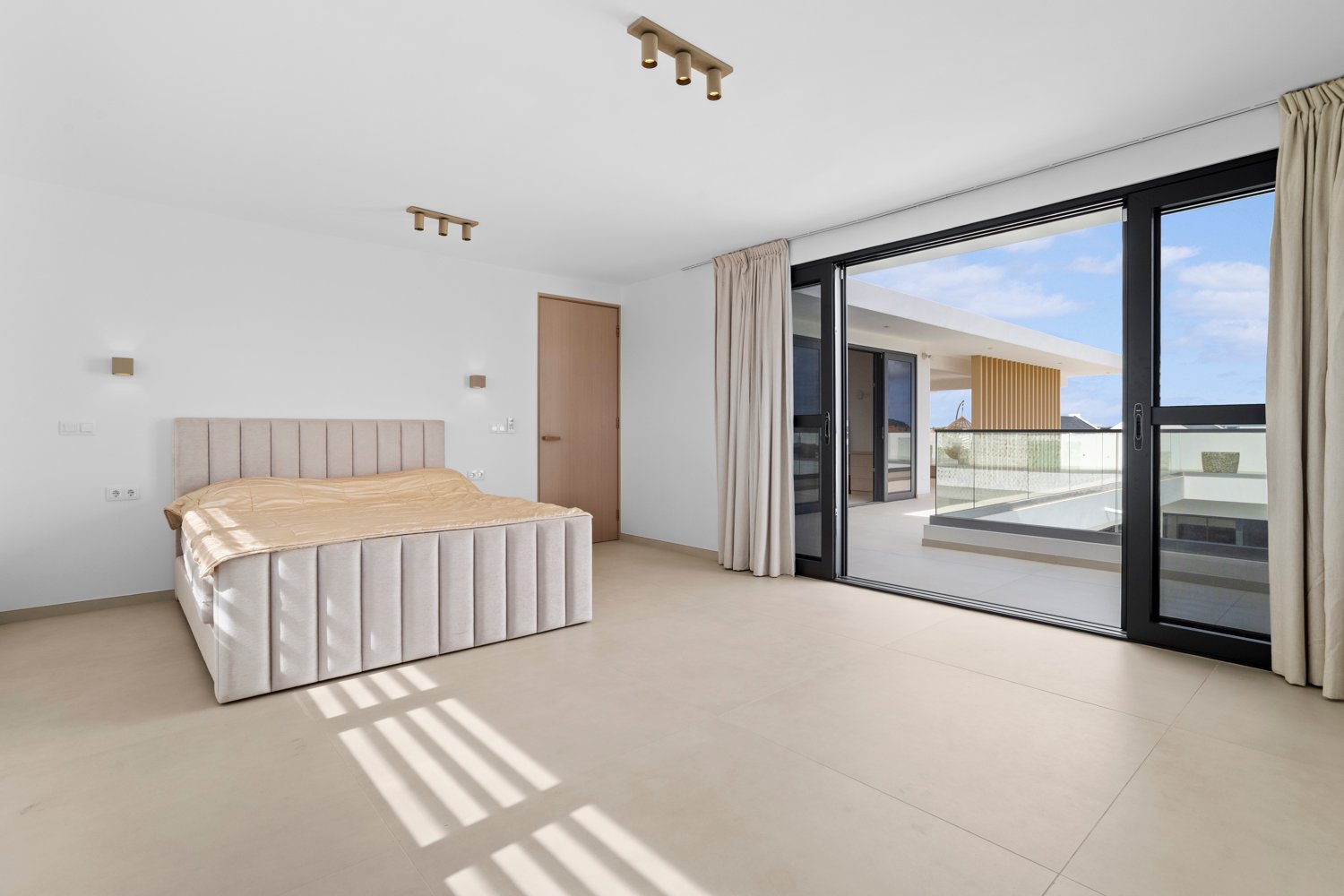 4ppx+pf5 true media culture 37