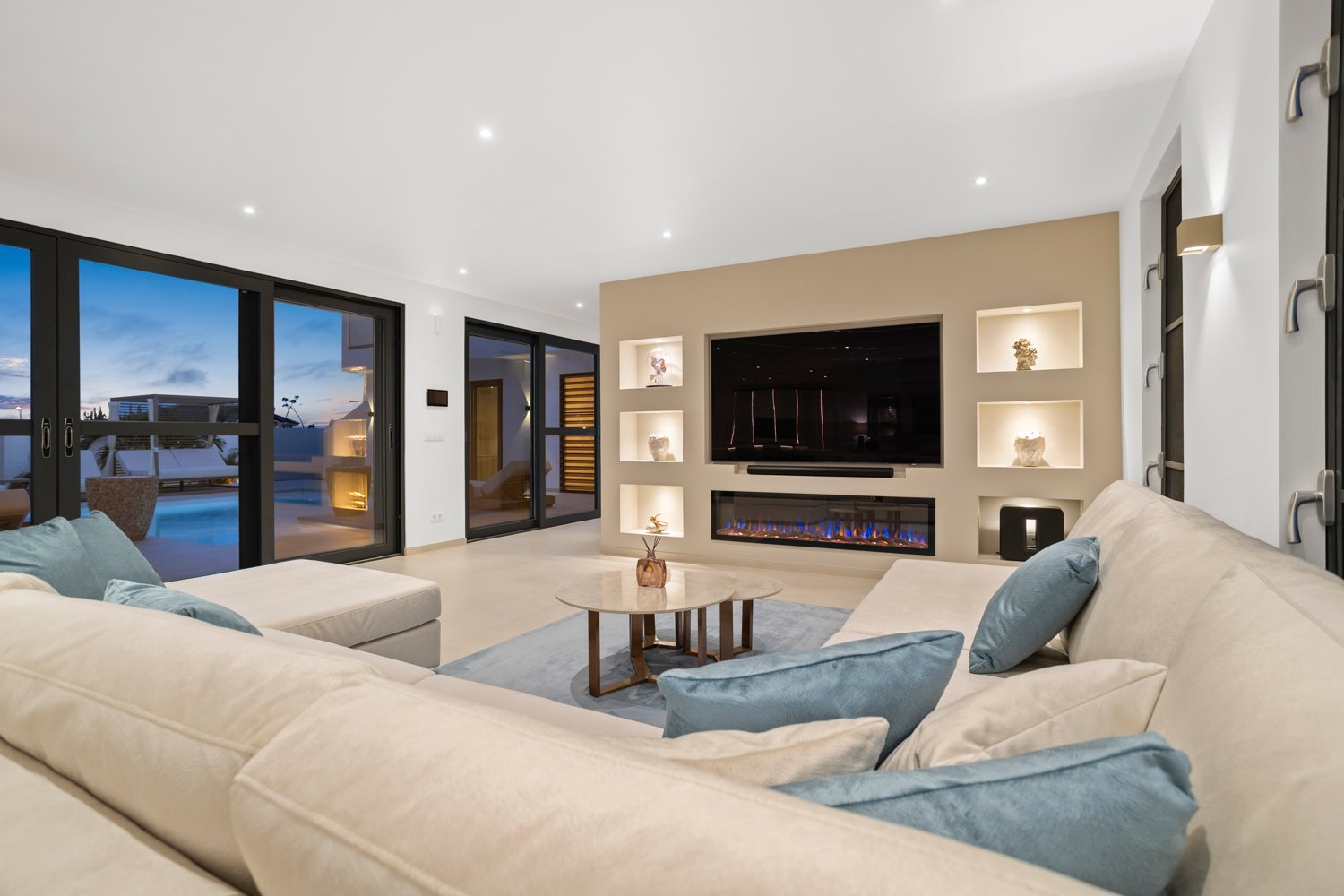 4ppx+pf5 twilight true media culture 18