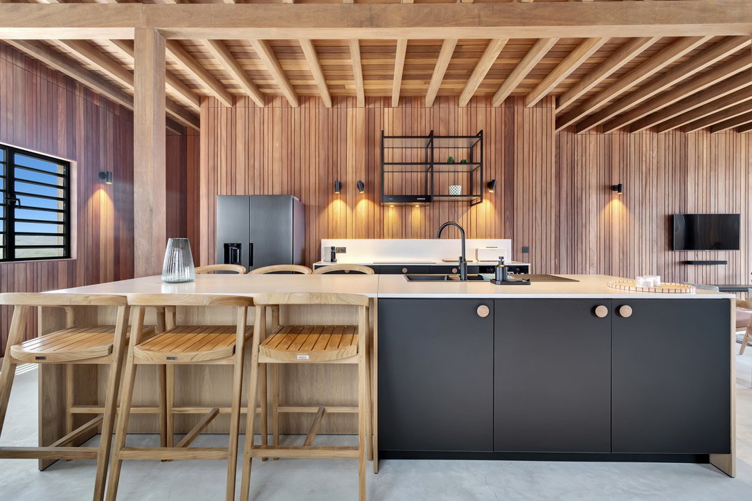 773ED620 8906 418C 9AB2 C5DEF852FB71 1 105 c