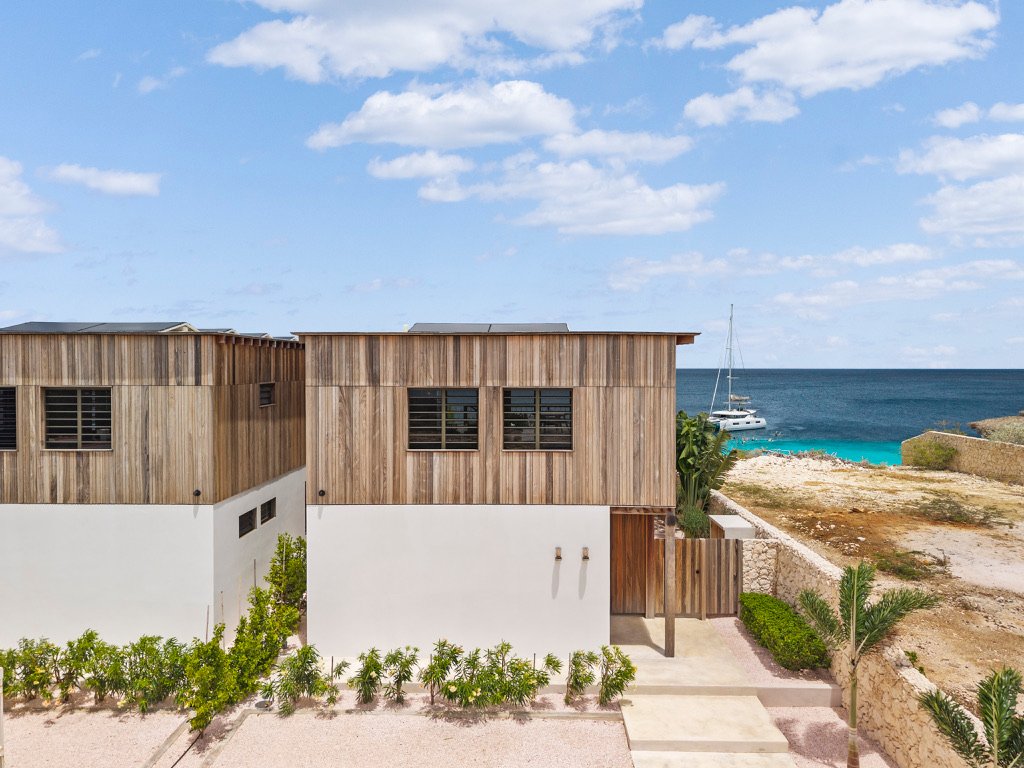 B5B15AF6 7A94 4B06 AA93 717476D4E563 1 105 c