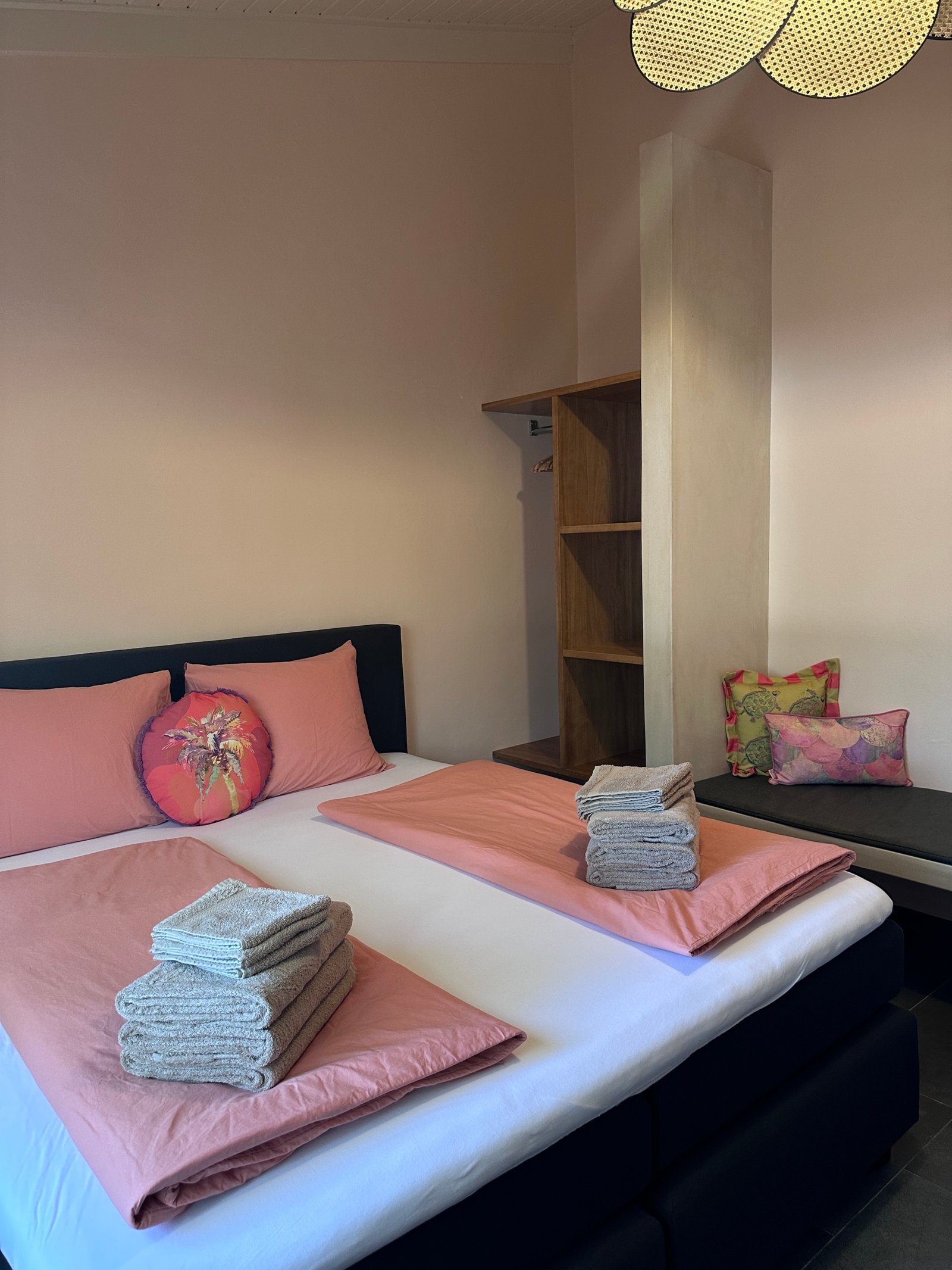 Bedroom (bed)
