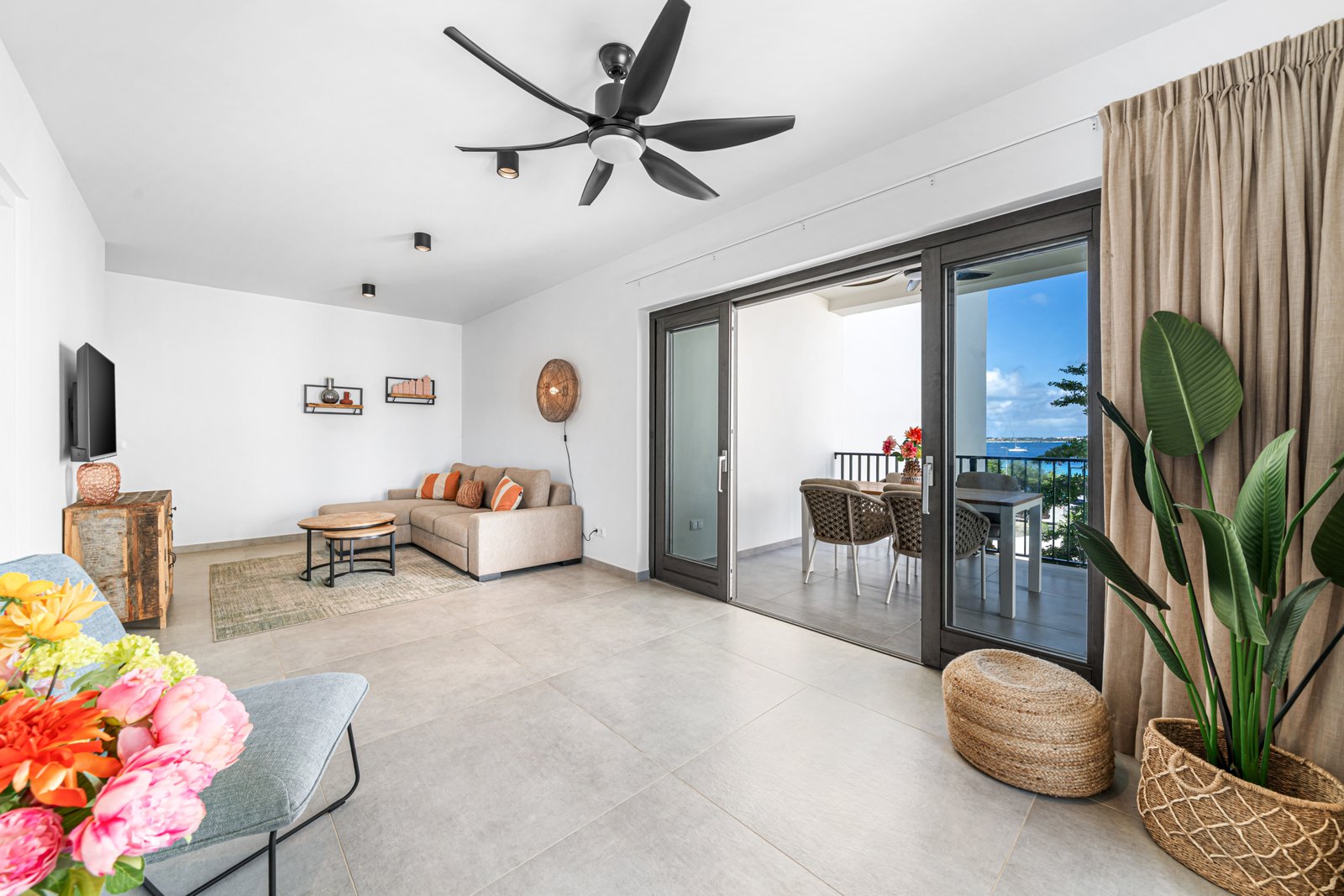 Bonaire Beach Apartment 11 16