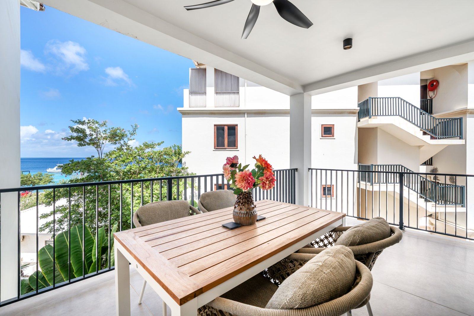 Bonaire Beach Apartment 11 17