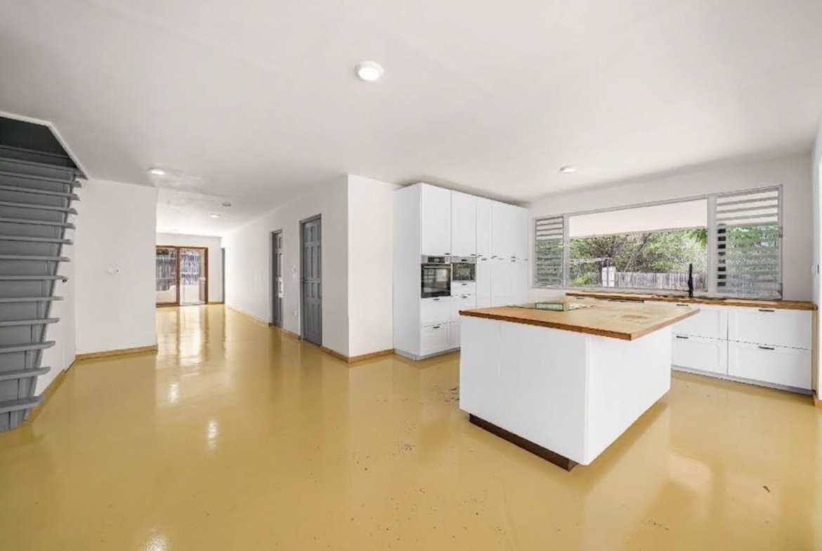 Crown Park 3 Clean Floor (3)