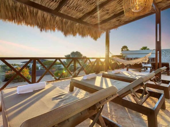 Crown West 222 True media culture 091