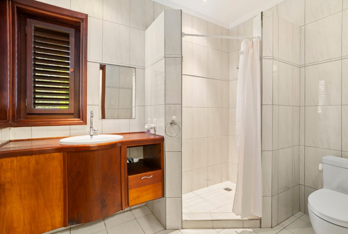 Ensuite1