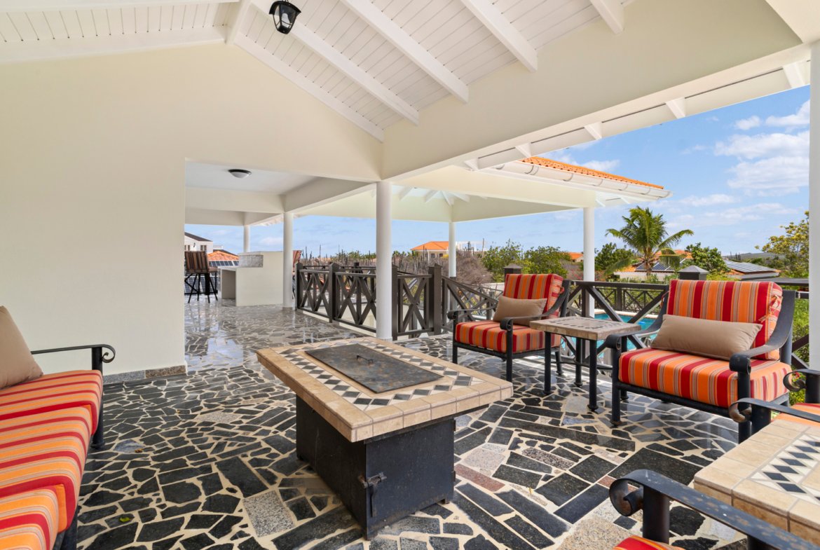 Outdoor Terrace