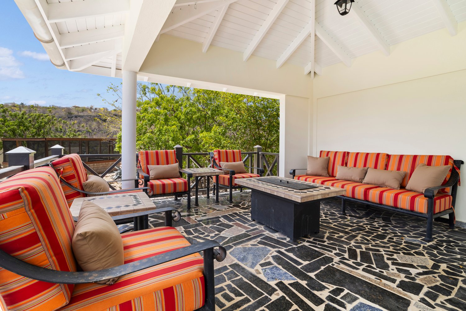 Outdoorterrace2