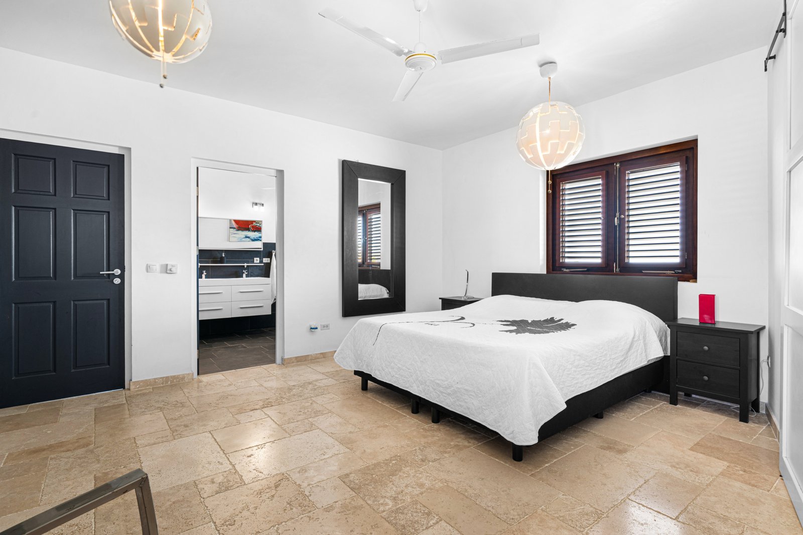 Shores 62 12