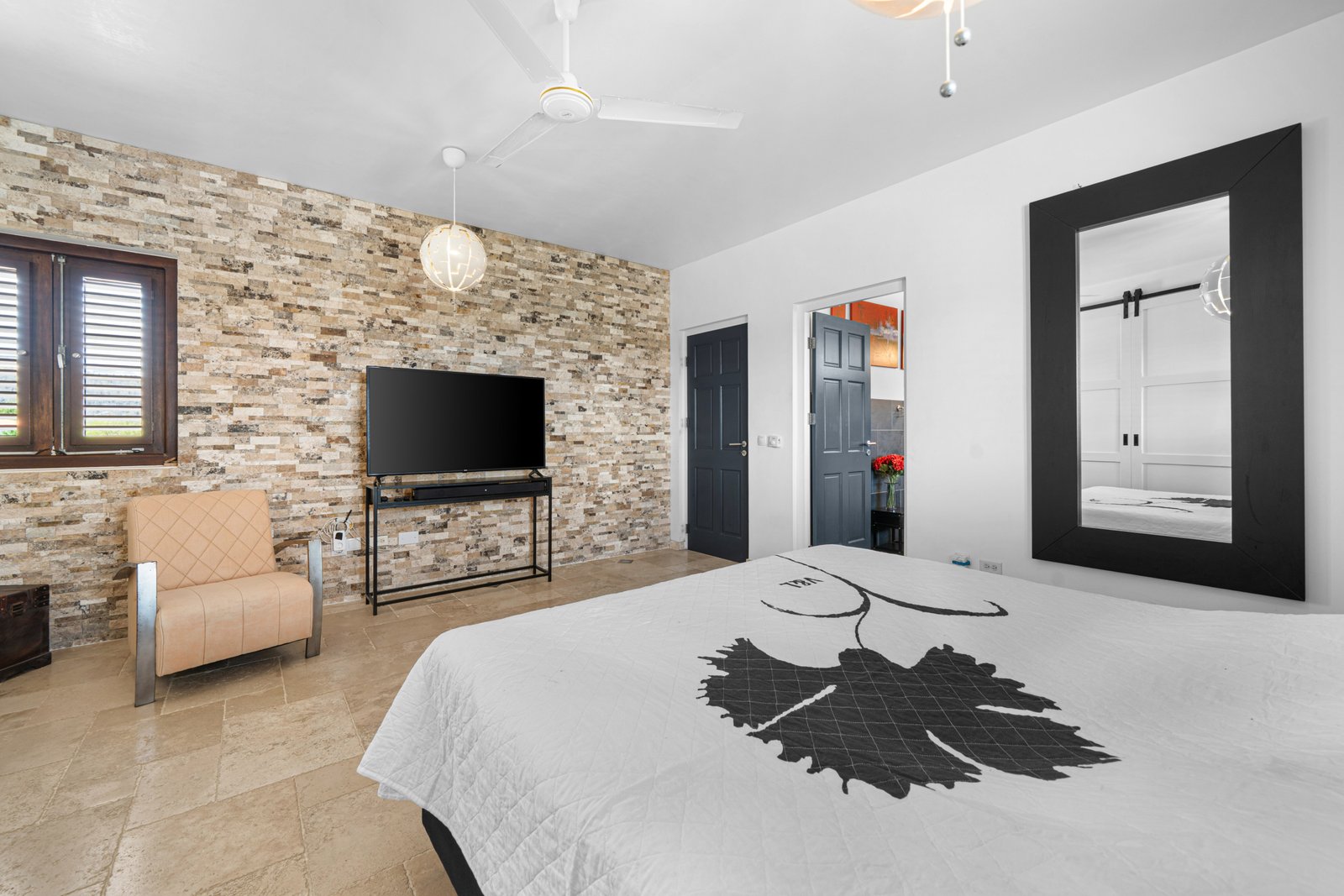 Shores 62 13