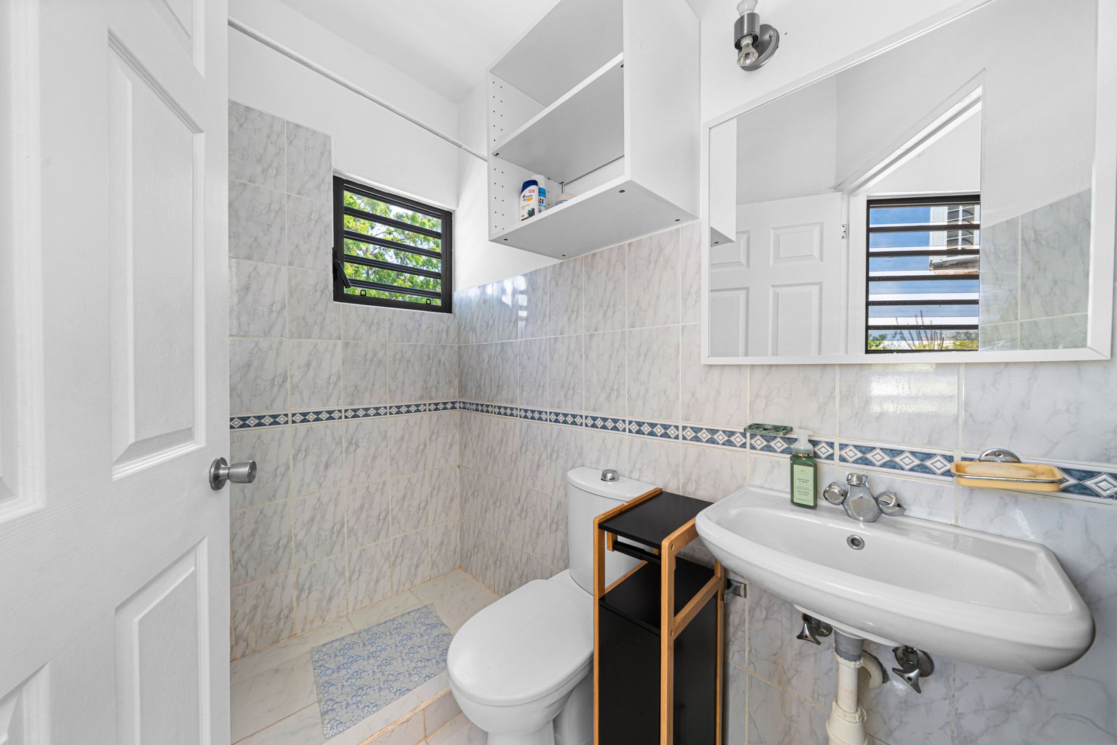 Shores 62 38