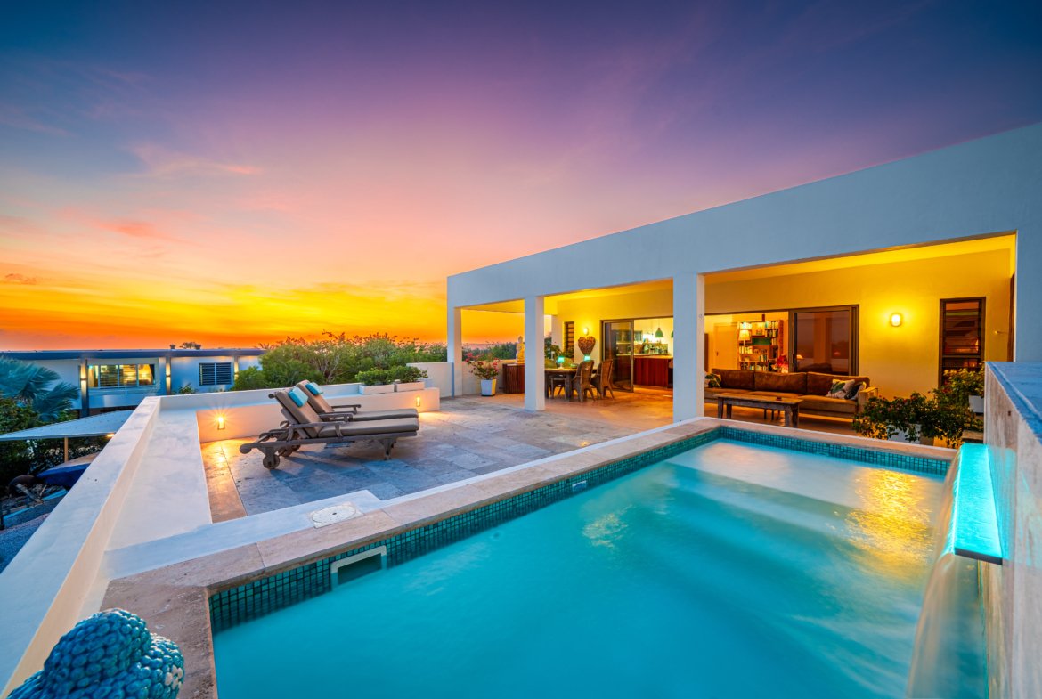Sunset Crown Terrace 0