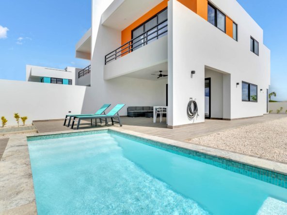 Villas Stacy Olson True media & culture 20