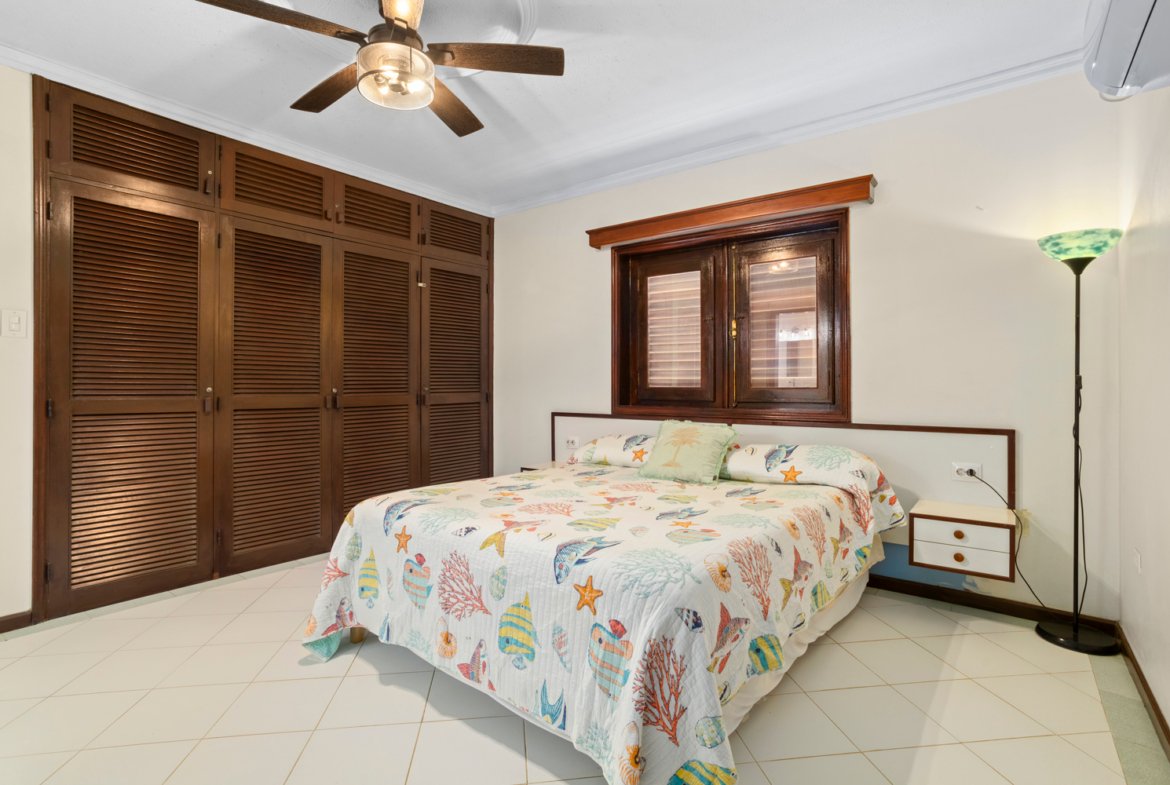 kaya j.n.e craane 24 true media culture 16