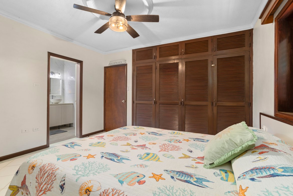 kaya j.n.e craane 24 true media culture 17