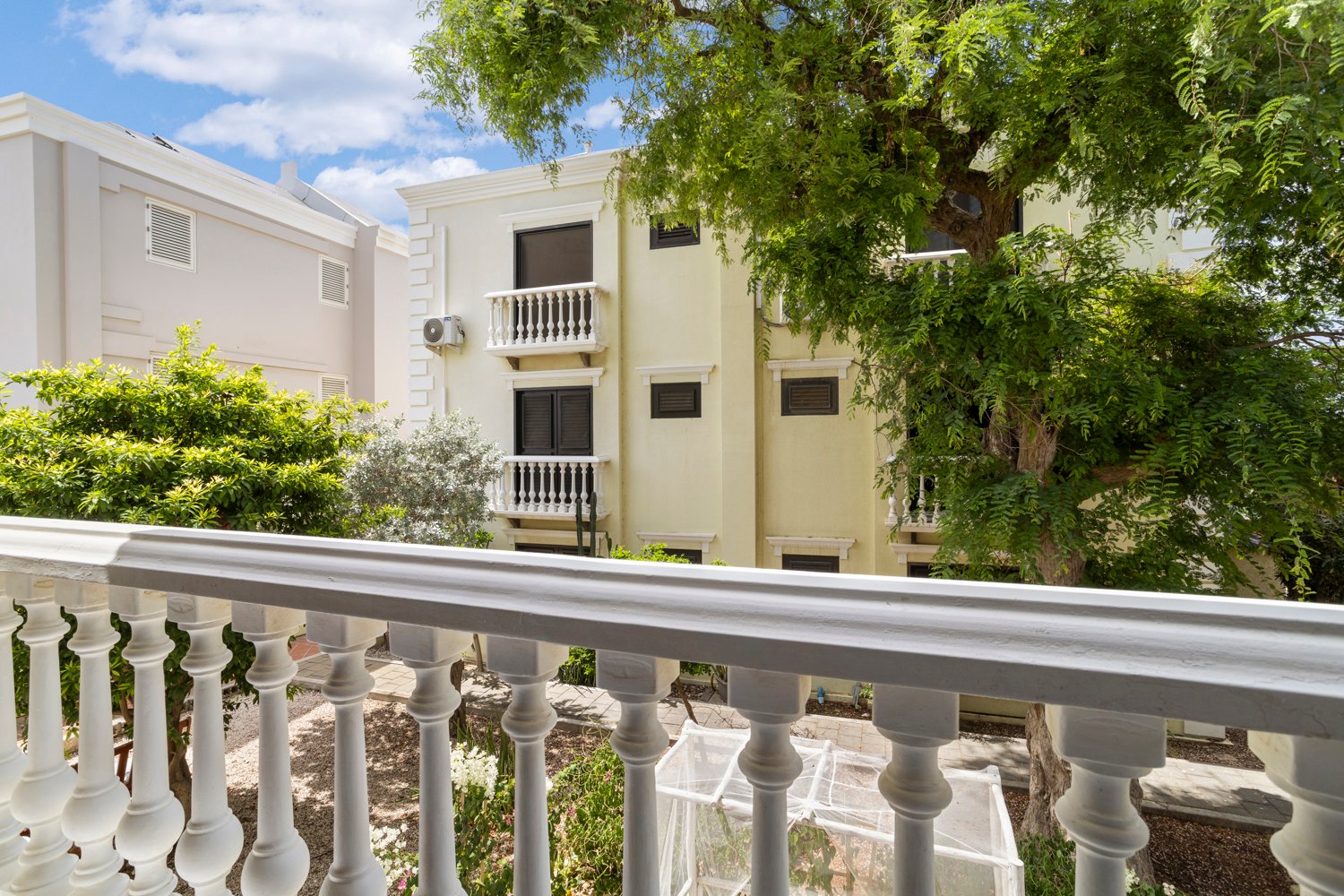 kaya j.n.e craane 24 true media culture 19