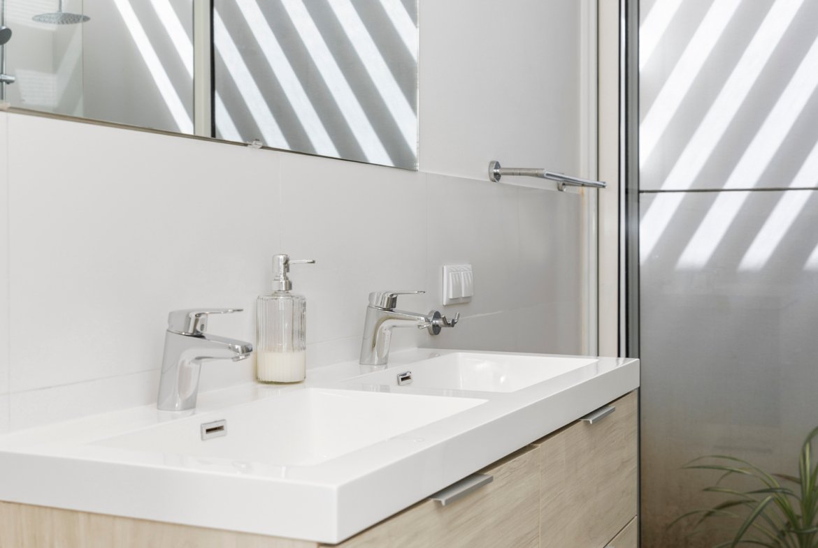 kralendijk true media culture 25