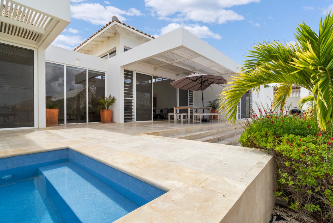 kralendijk true media culture 41