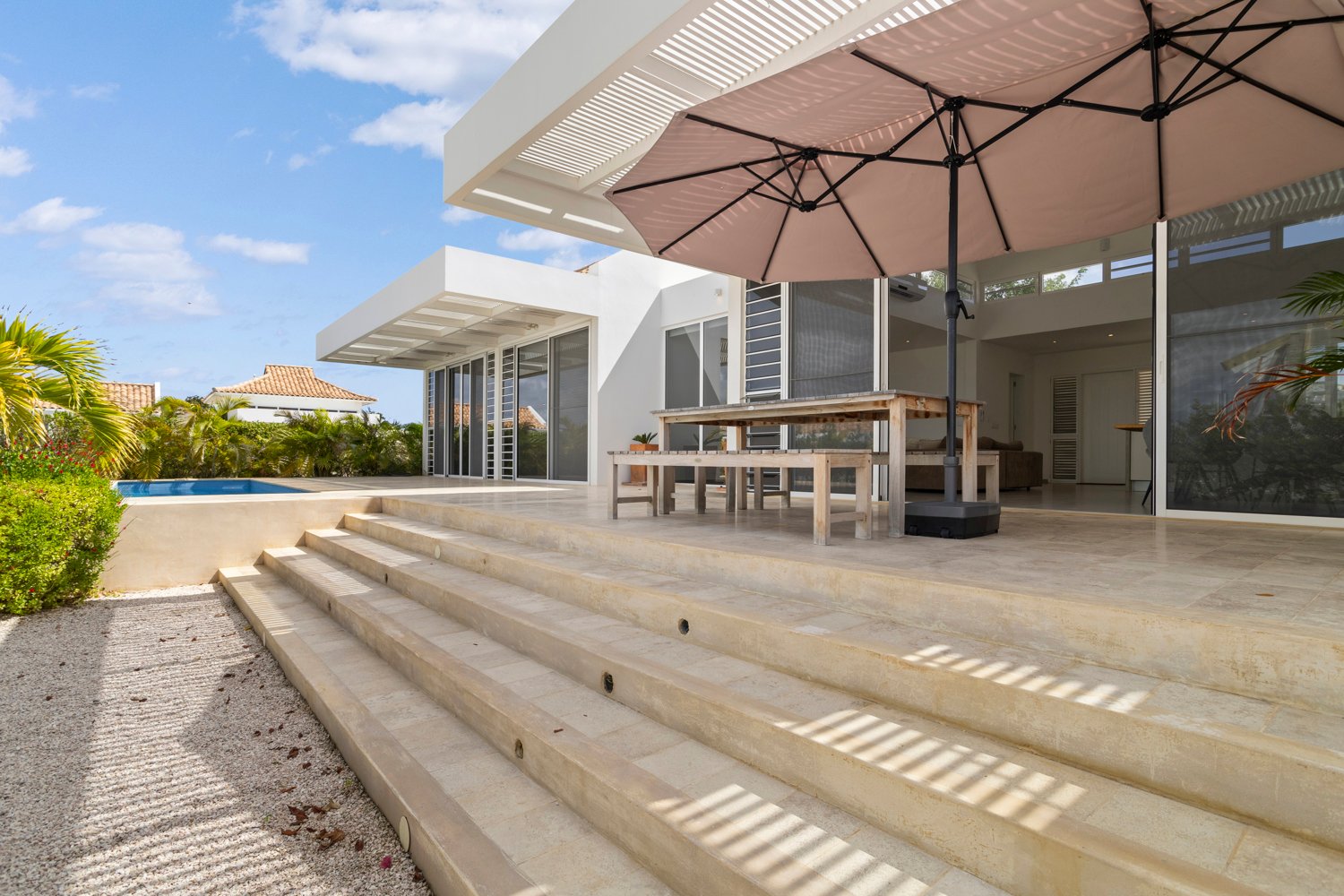 kralendijk true media culture 43