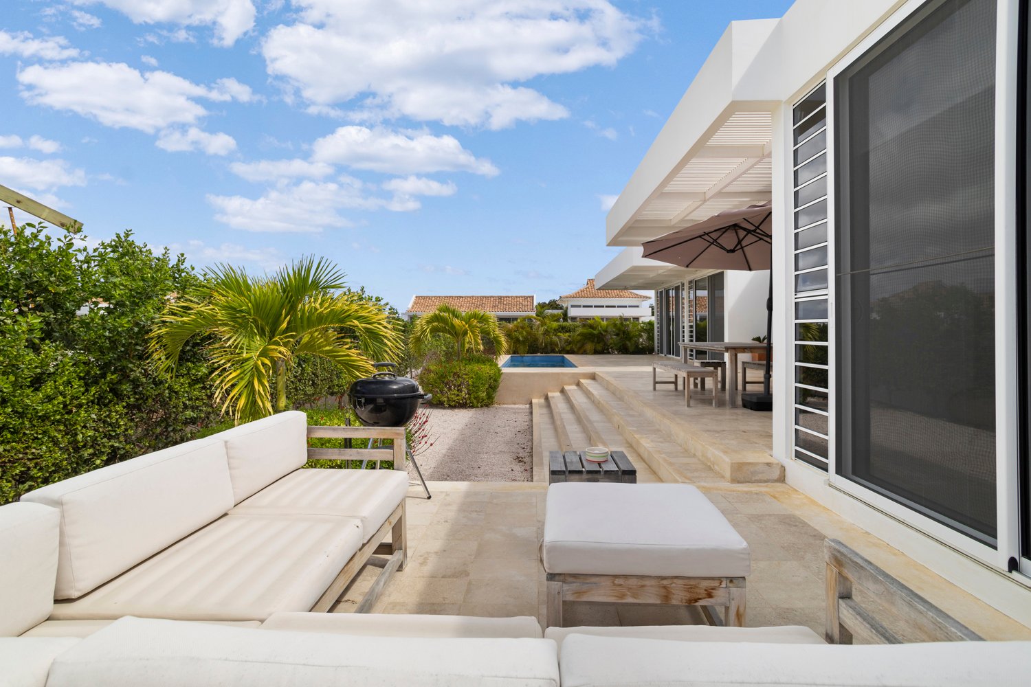 kralendijk true media culture 45