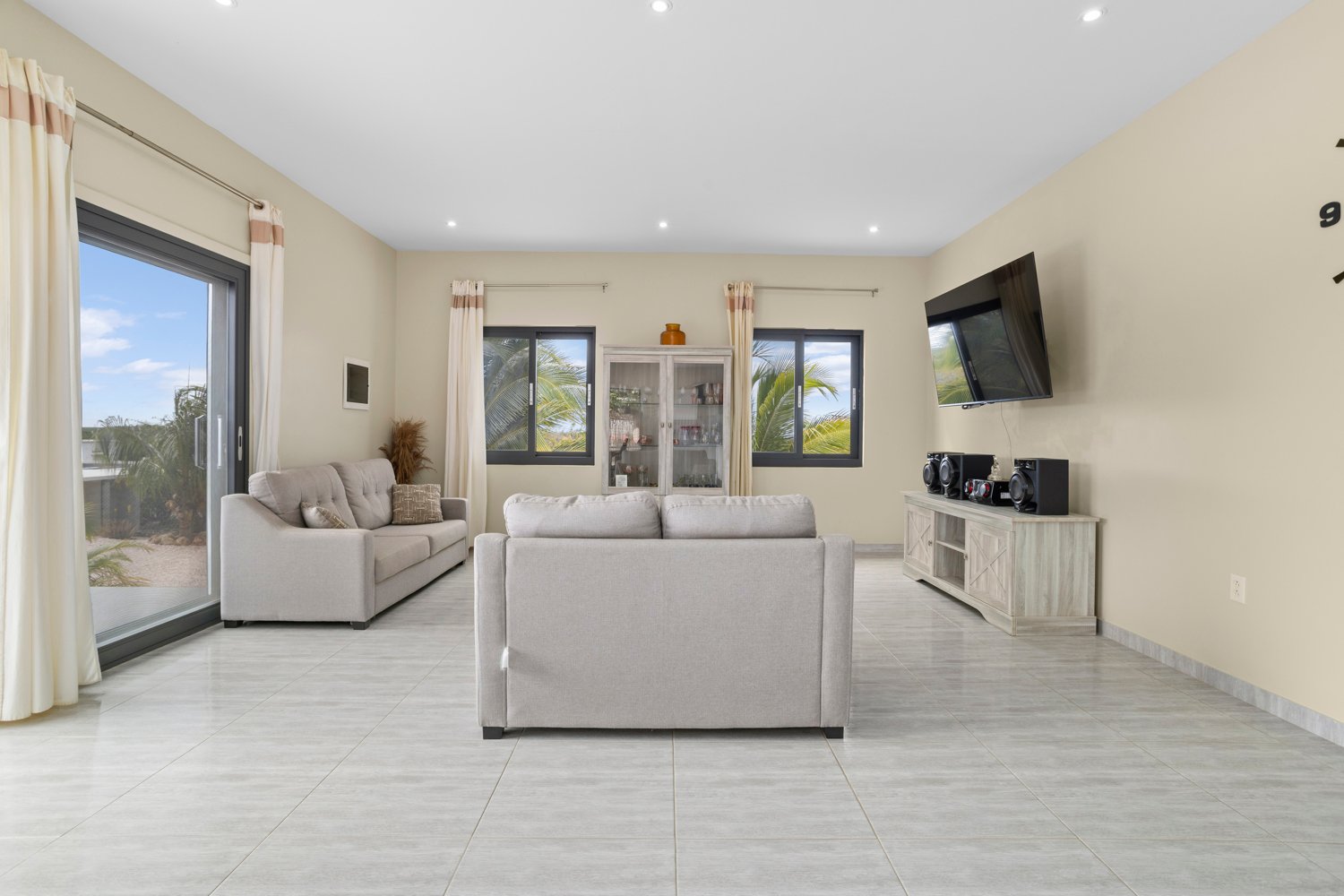 santa barbara true media culture 05